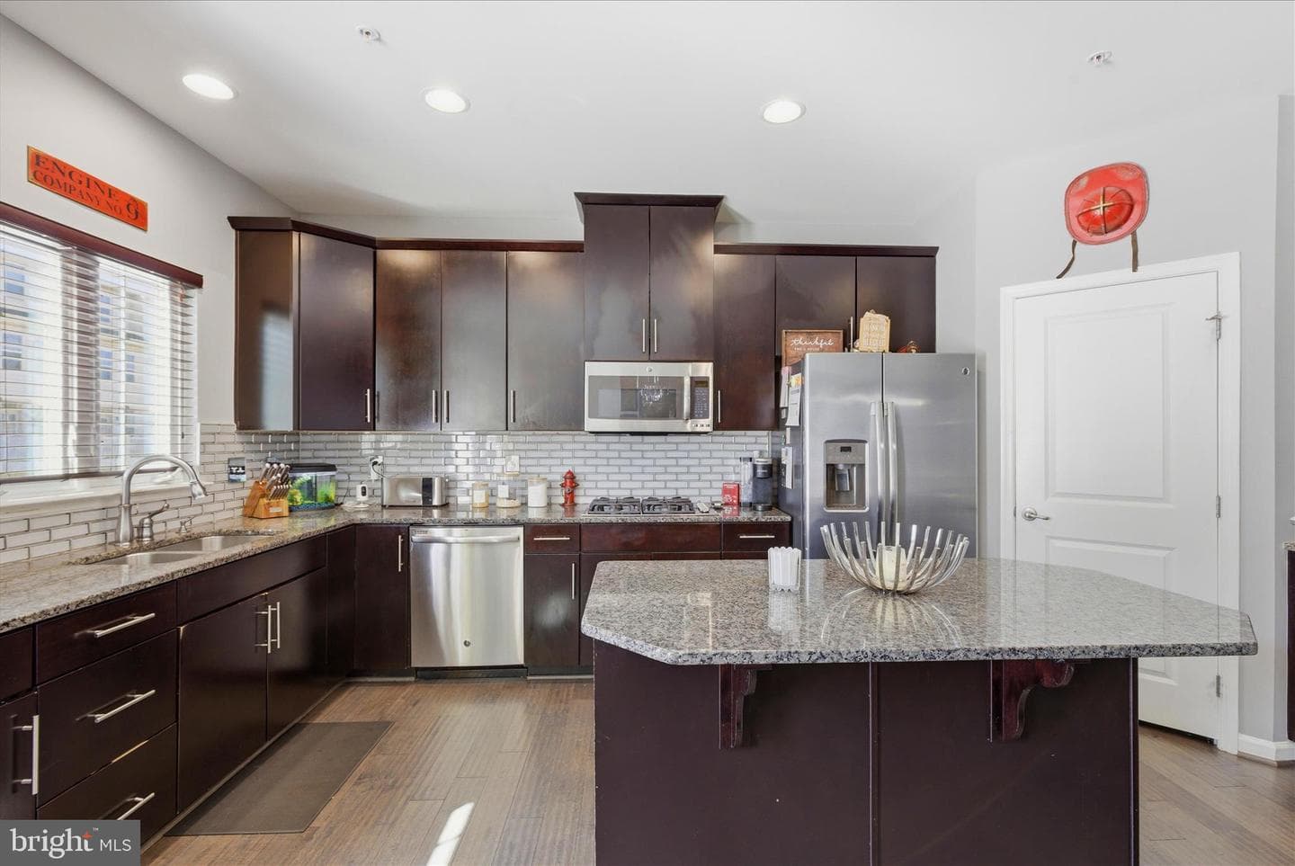 3608 Wright Terrace NE photo 10