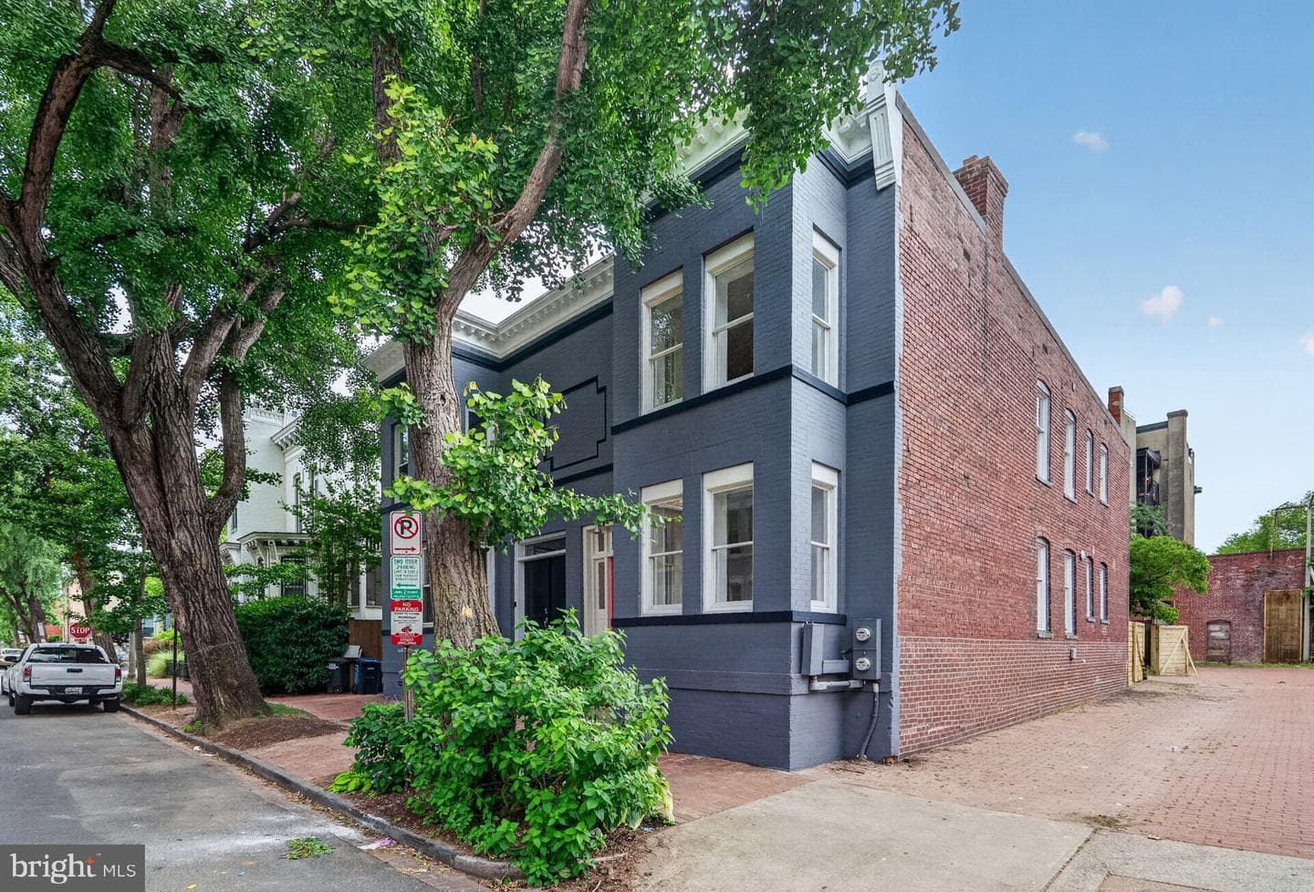 1610 Marion Street NW photo 2