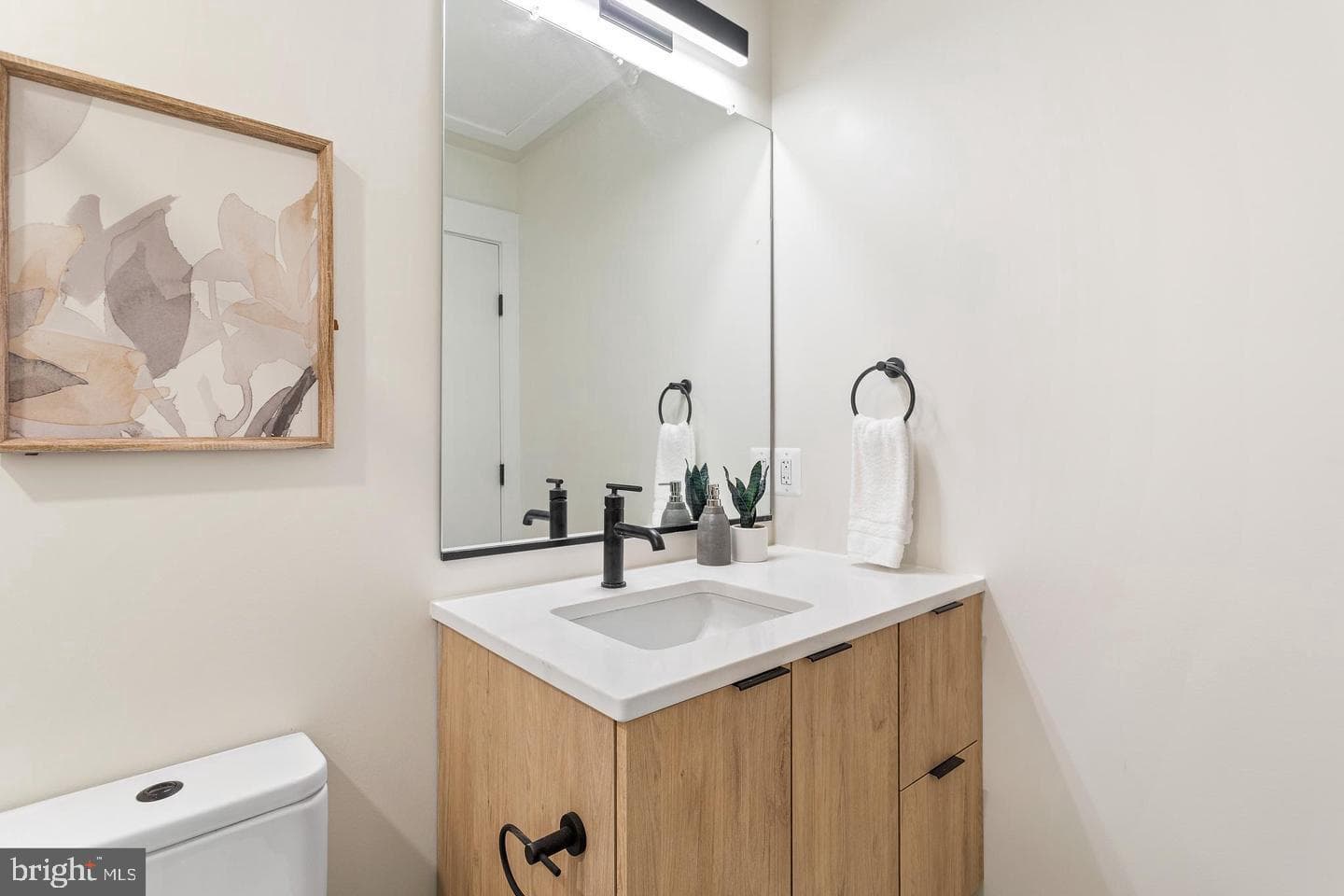 733 8th Street SE #01 photo 13
