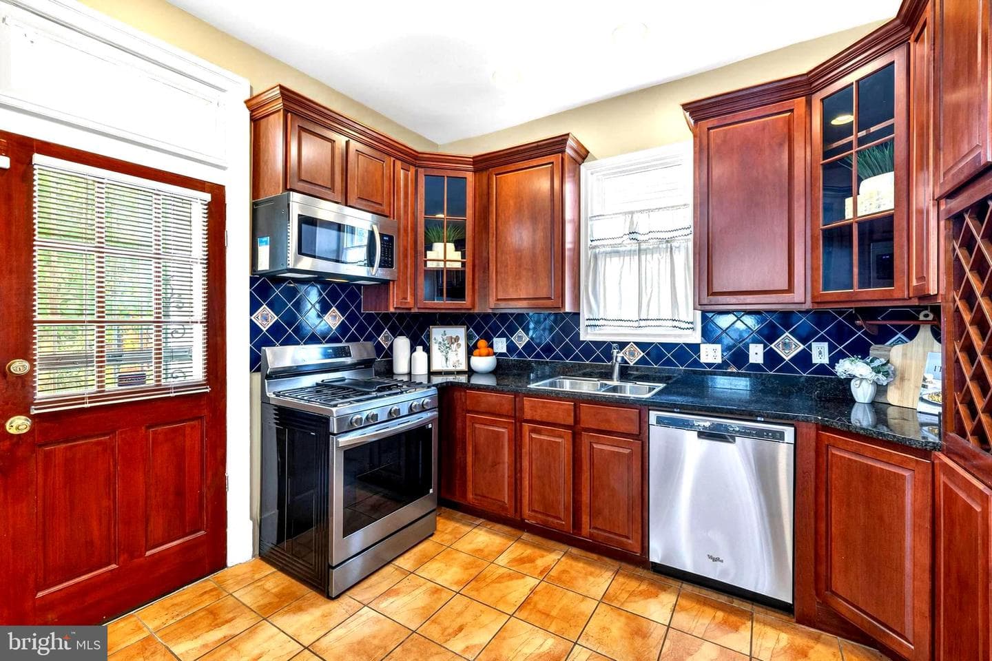 1231 Franklin Street NE photo 12