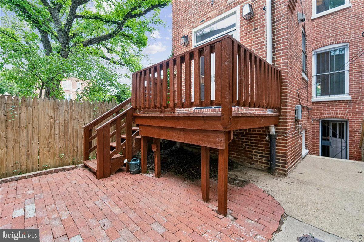 1105 G Street SE photo 37