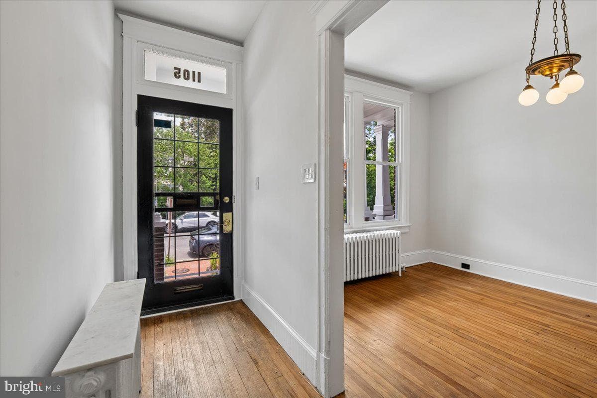 1105 G Street SE photo 7