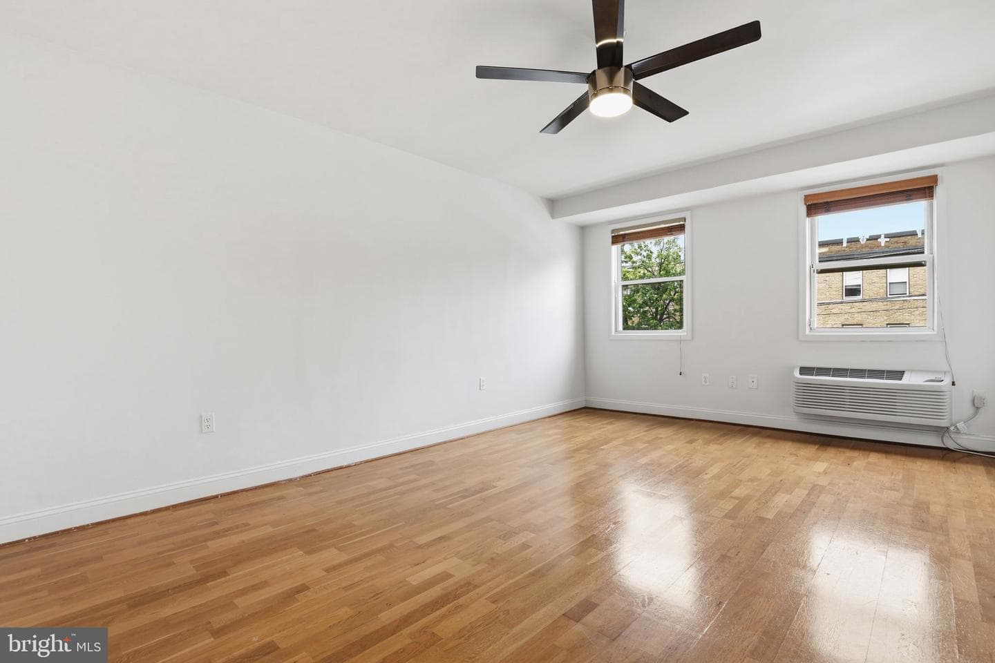 738 Longfellow Street NW #311 photo 17