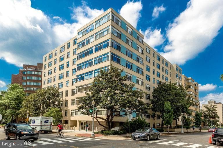 2401 H Street NW #509 photo 17