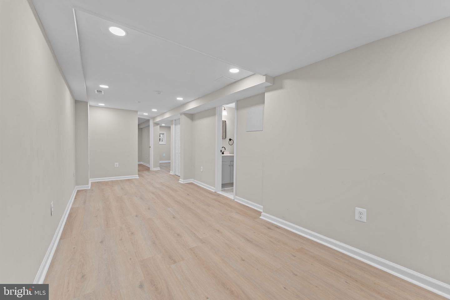 1339 Ridge Place SE photo 17