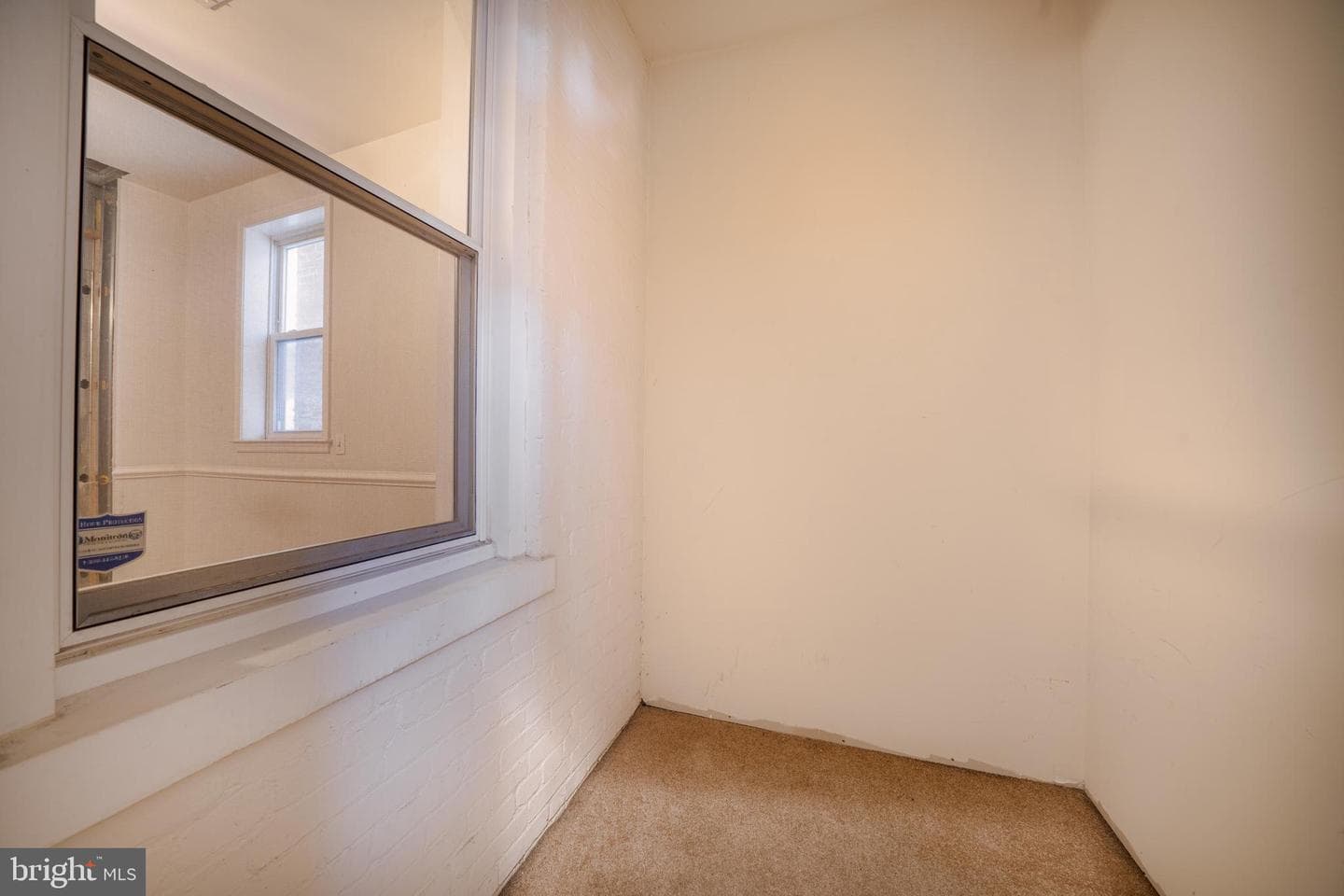1371 Monroe NW photo 26