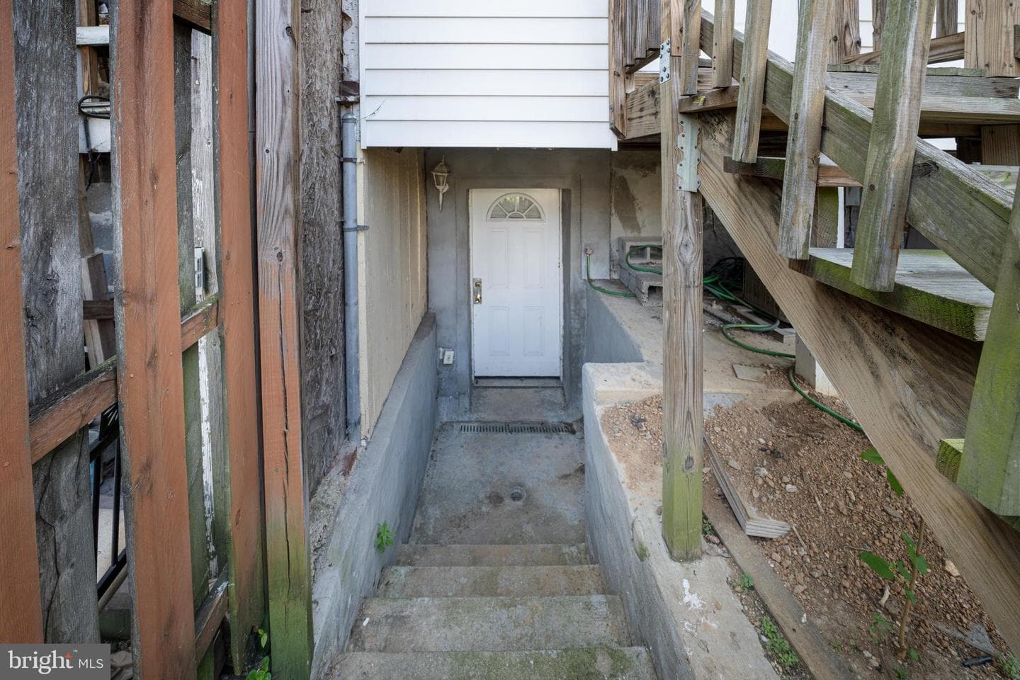 1371 Monroe NW photo 31