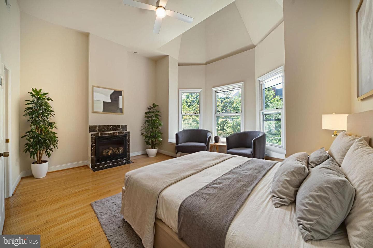 1371 Monroe NW photo 41