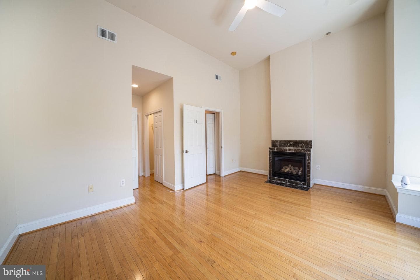 1371 Monroe NW photo 44