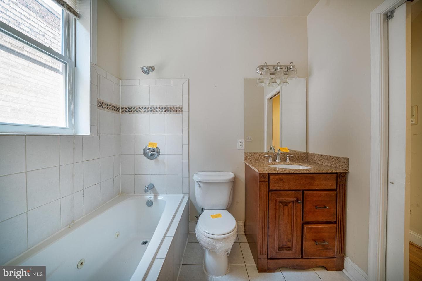 1371 Monroe NW photo 55