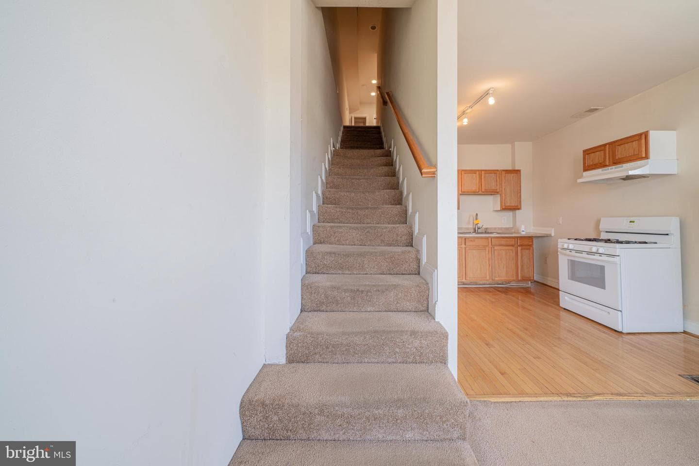 1371 Monroe NW photo 65