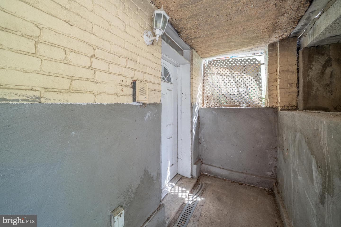 1371 Monroe NW photo 82