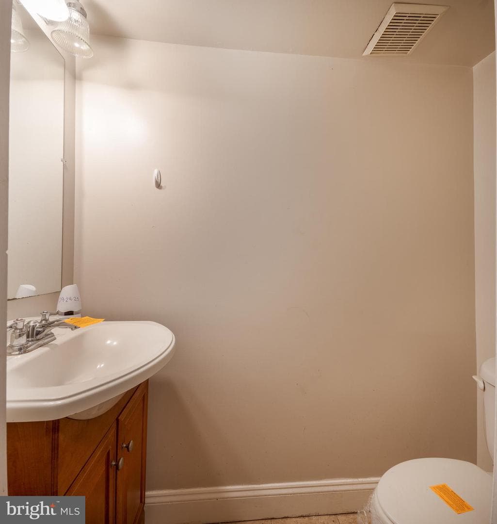 1371 Monroe NW photo 89