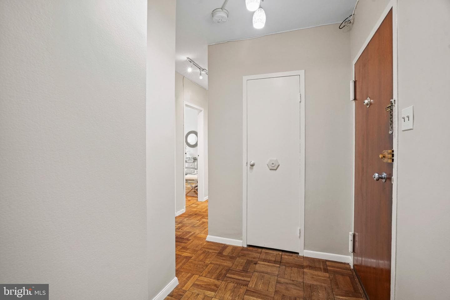 4200 Cathedral Avenue NW #607 photo 6