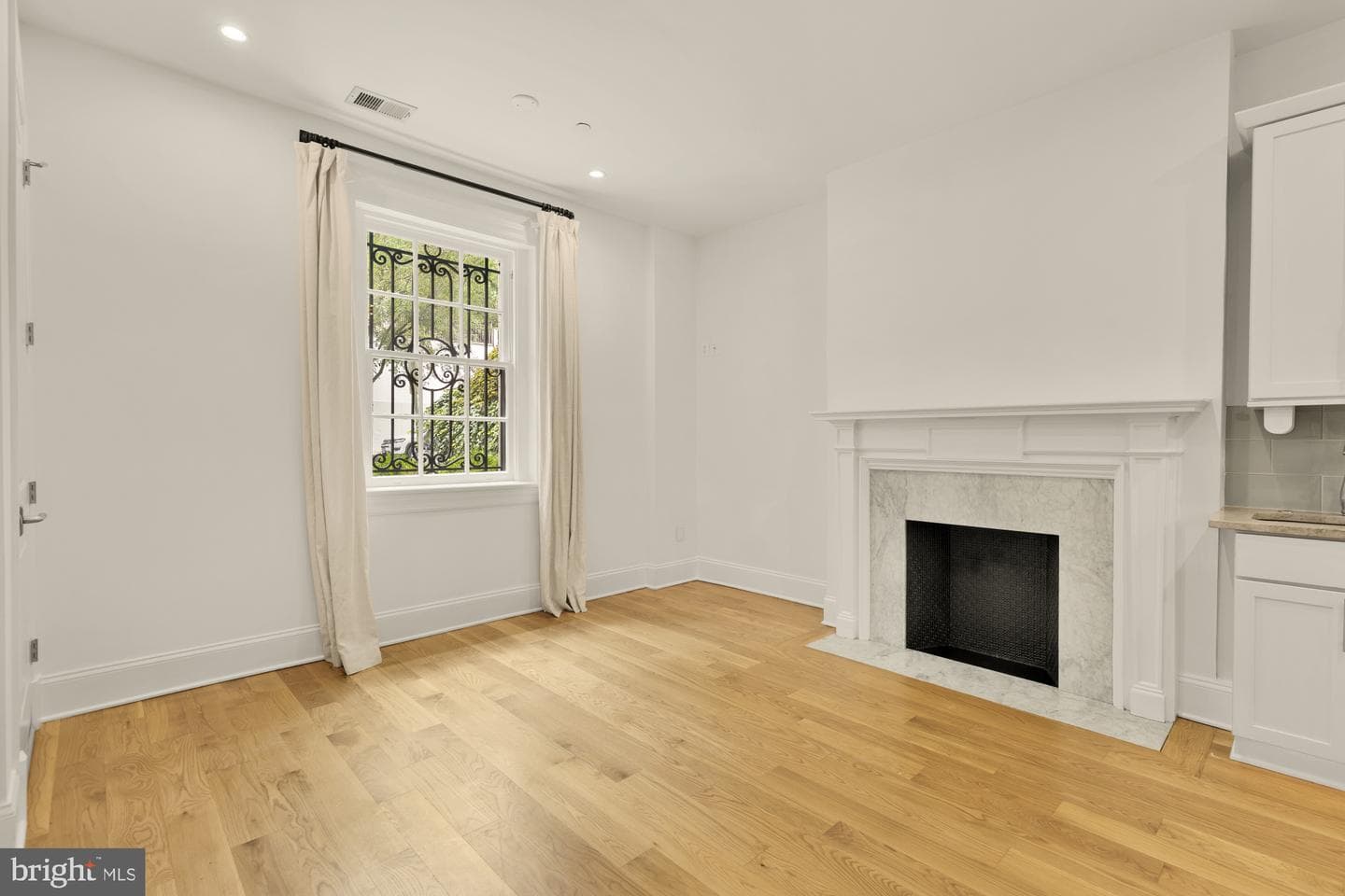 1929 19th Street NW #1 photo 4