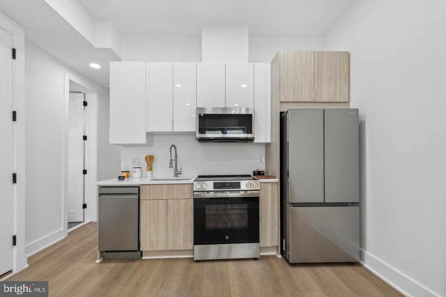 705 Quincy Street NE #2e photo 4
