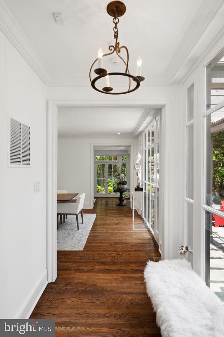 2931 Foxhall Road NW photo 11