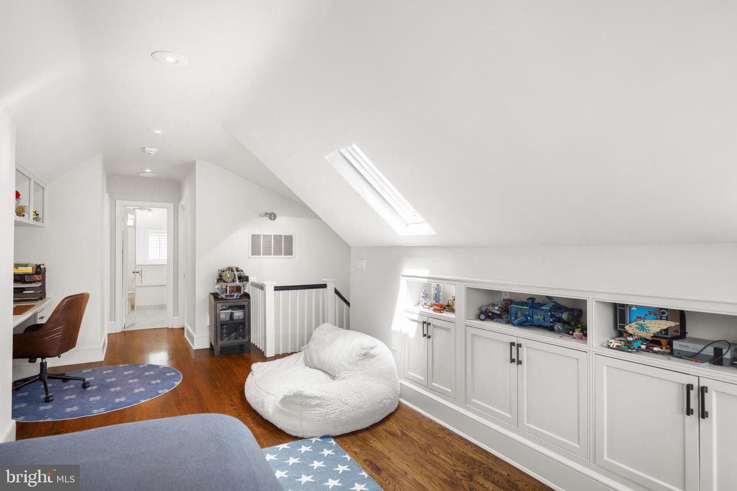 2931 Foxhall Road NW photo 43