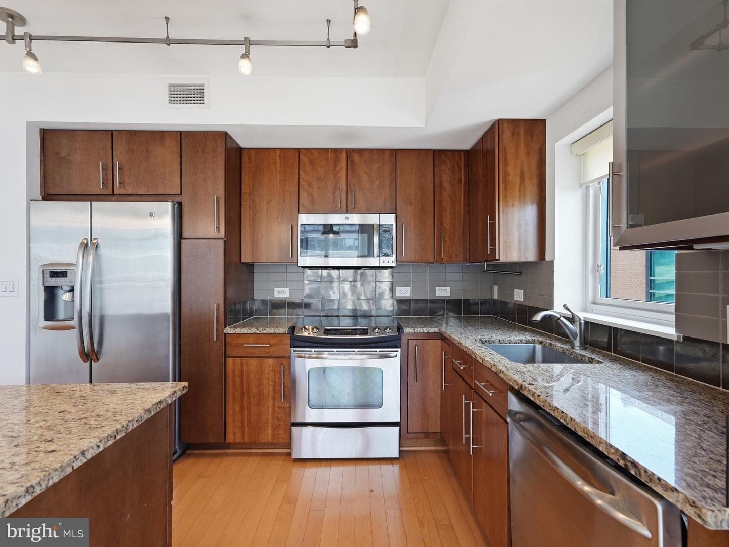 1025 1st Street SE #1315 photo 7