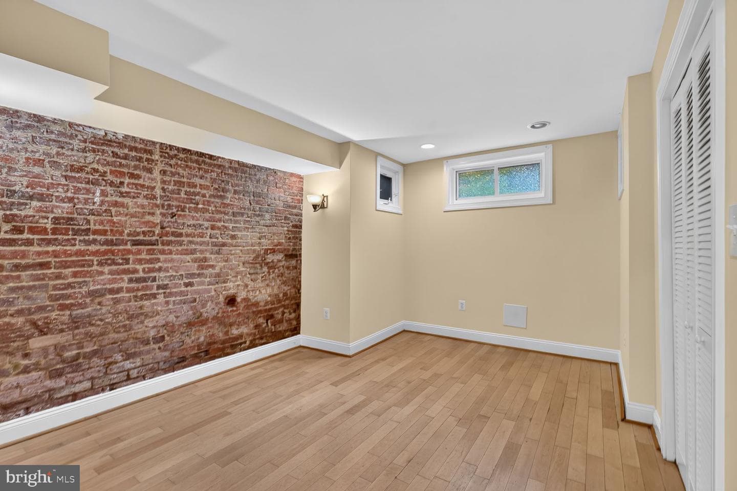 1804 Wyoming Avenue NW photo 38