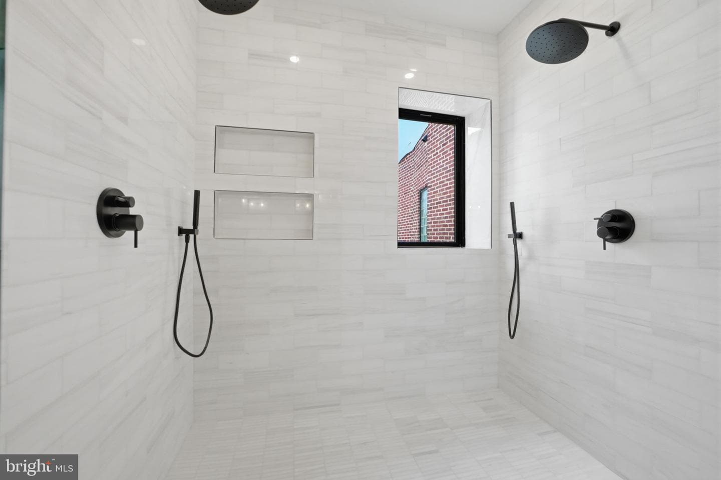 1933 Calvert Street NW photo 53
