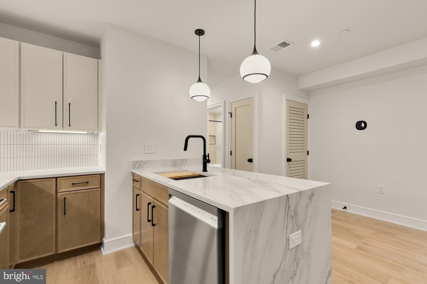 1463 Harvard Street NW #1 photo 11