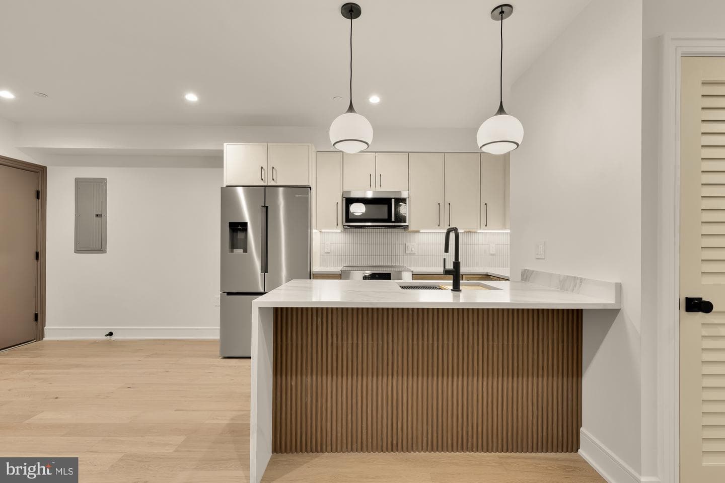 1463 Harvard Street NW #1 photo 7