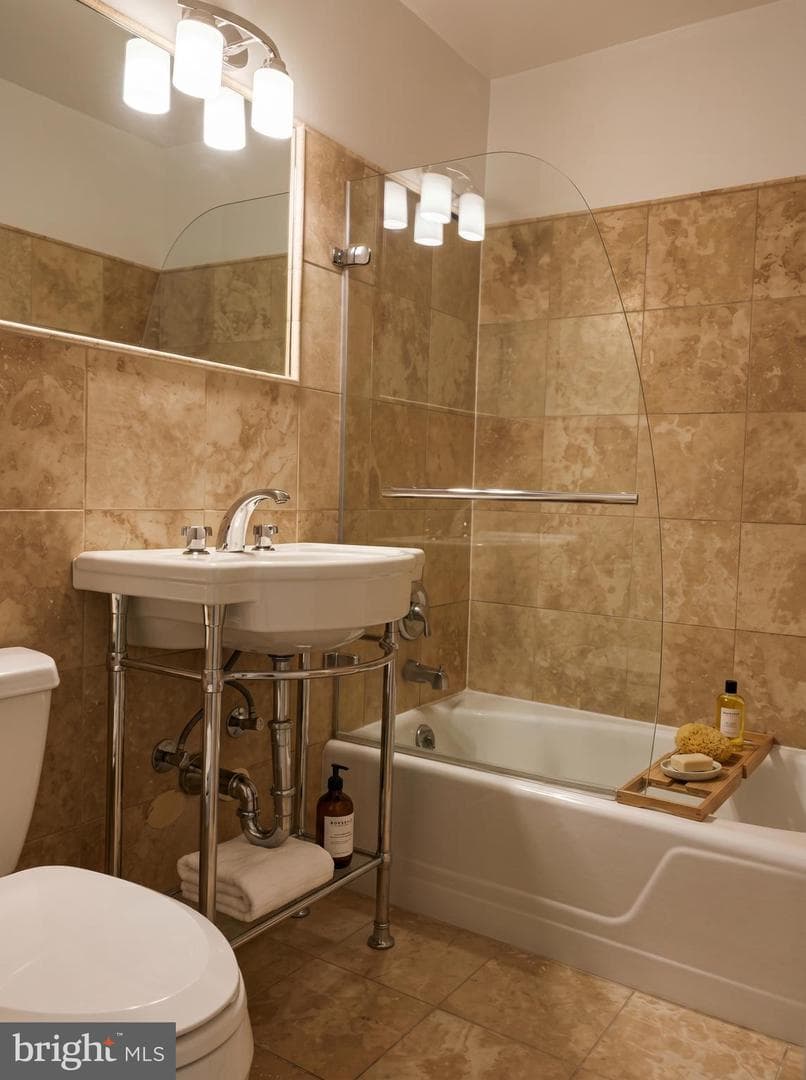 3033 New Mexico Avenue NW #306 photo 6