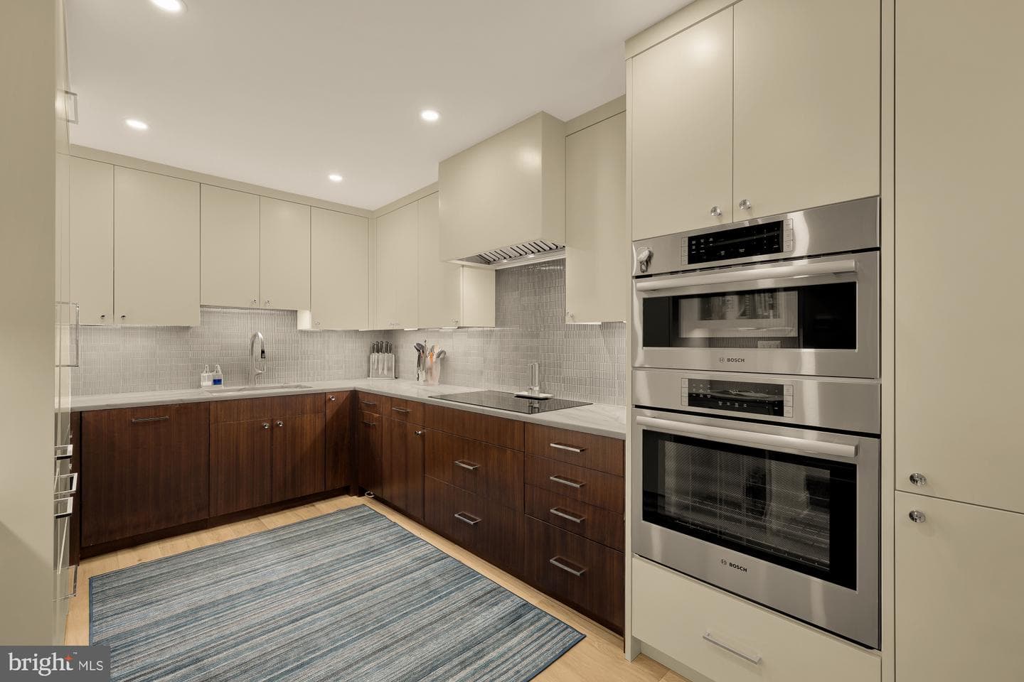 1045 31st Street NW #104 photo 20