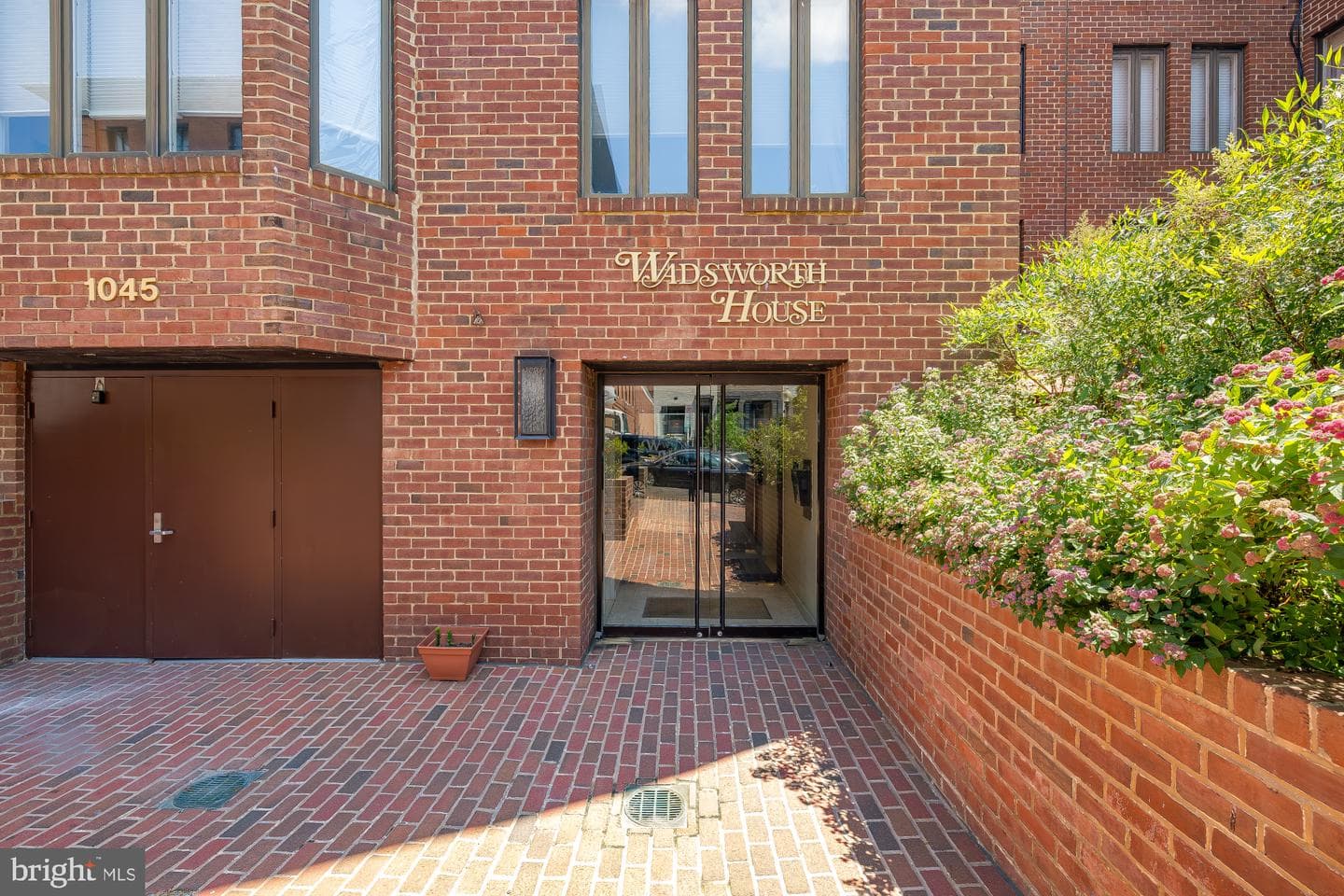 1045 31st Street NW #104 photo 44