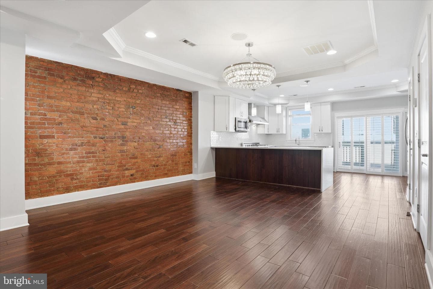 1119 Staples Street NE photo 7