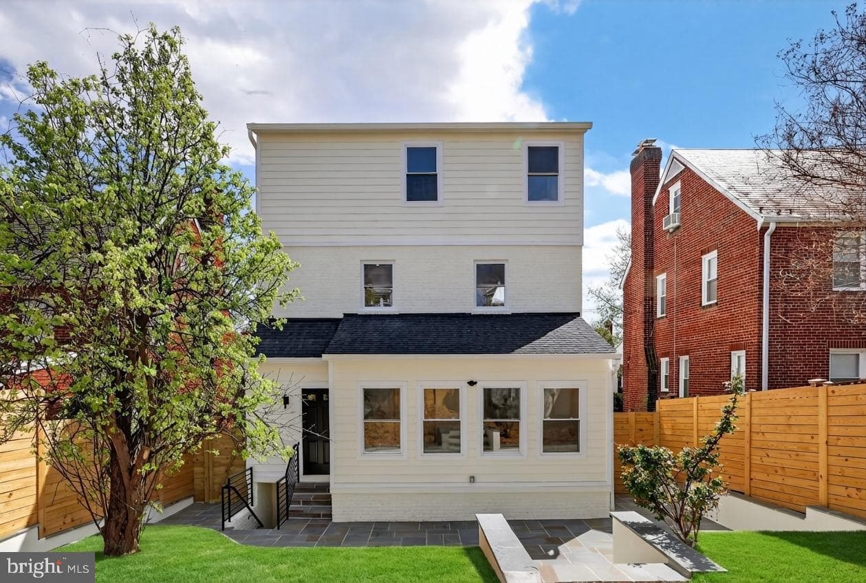 1507 Underwood Street NW photo 37