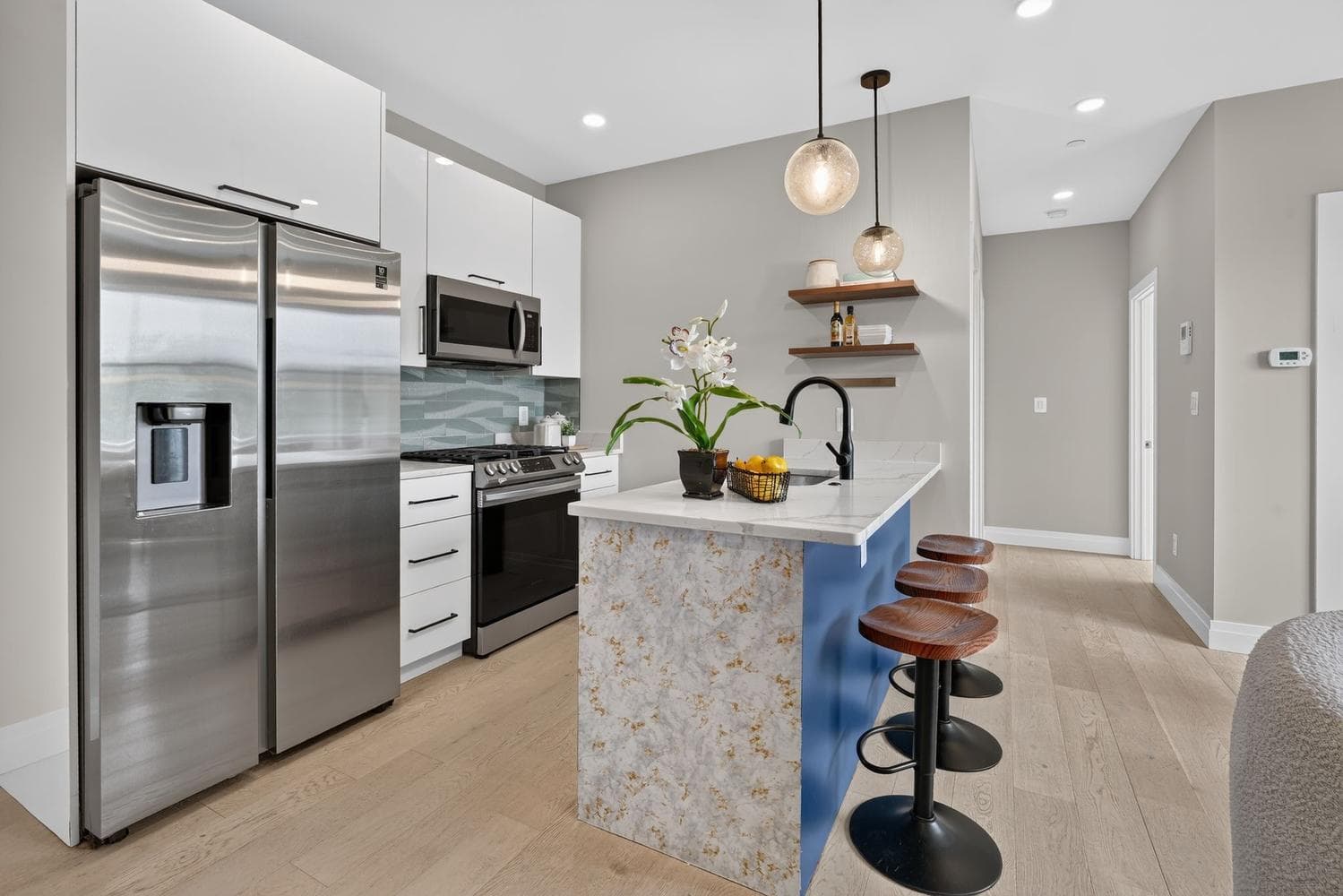 1102 Staples Street NE #301 photo 8