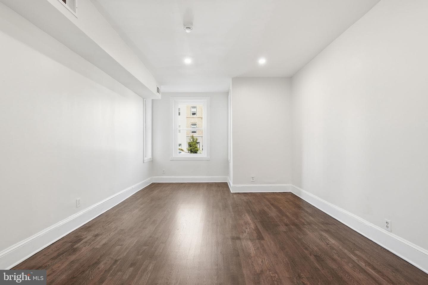 1038 6th Street NE #101 photo 7