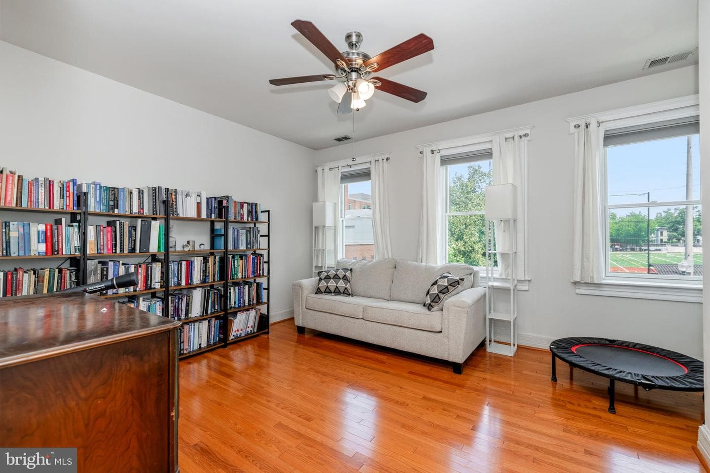 1221 E Street SE photo 23