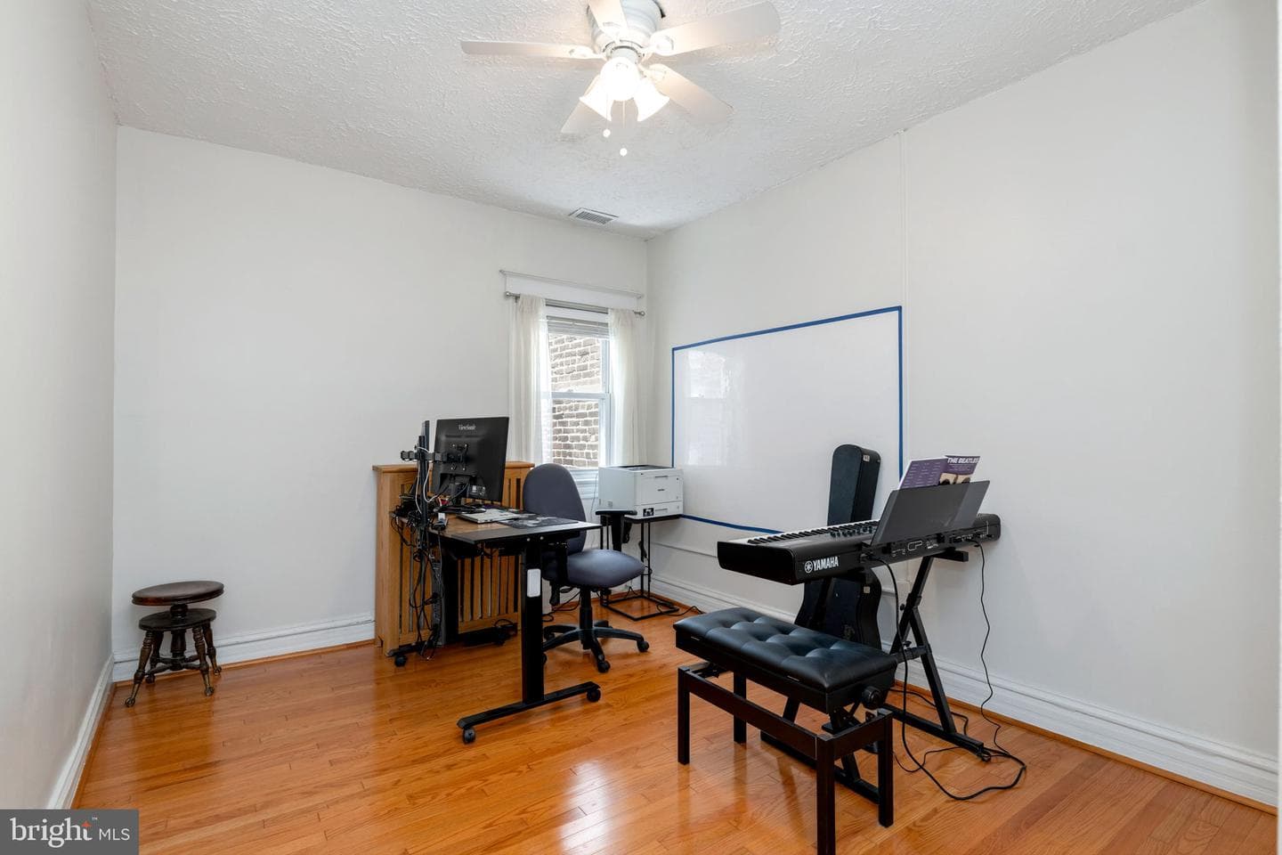 1221 E Street SE photo 25