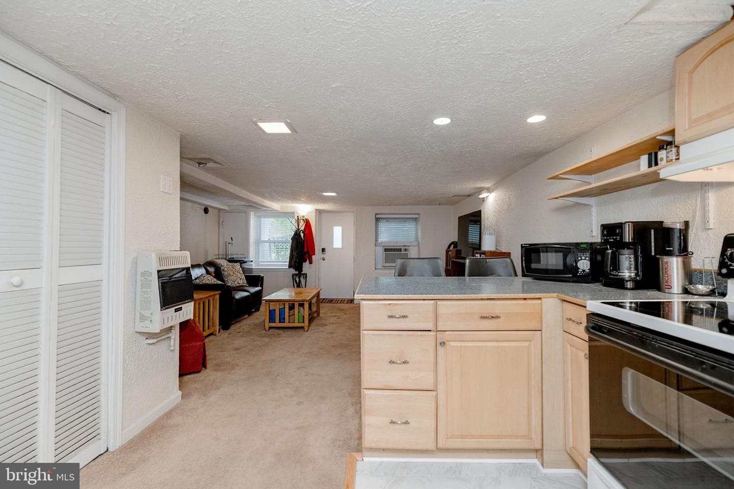 1221 E Street SE photo 32