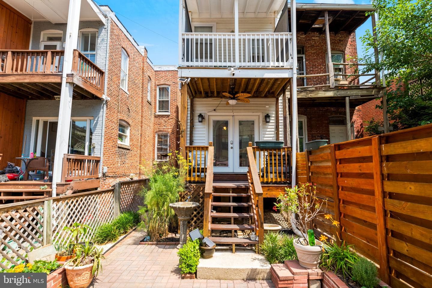 1221 E Street SE photo 45