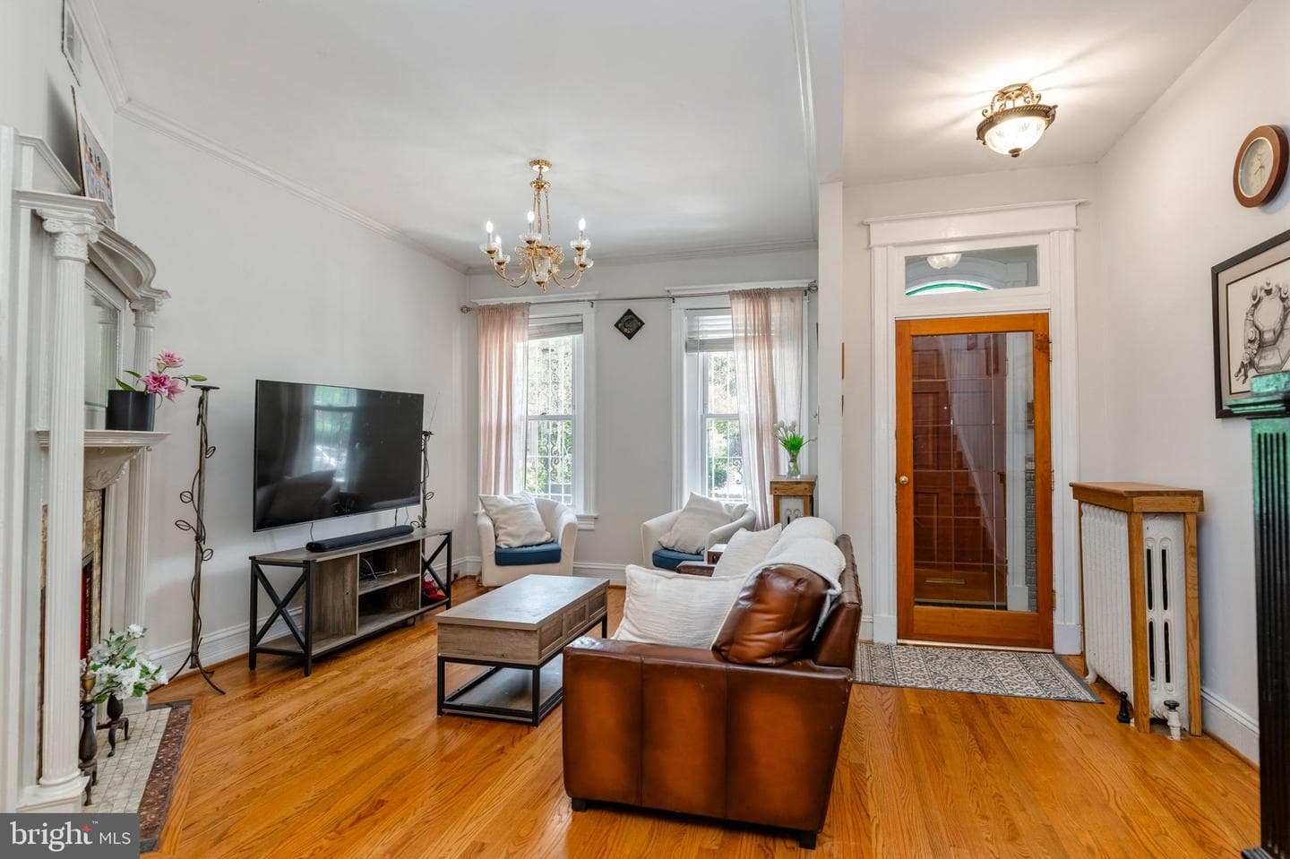 1221 E Street SE photo 8
