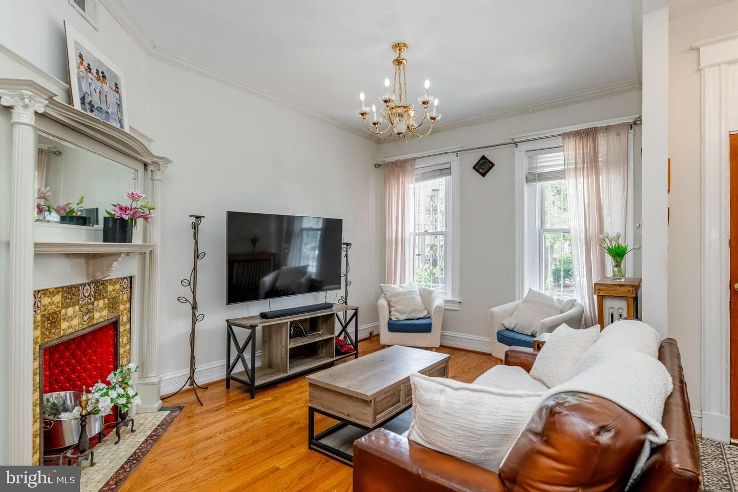 1221 E Street SE photo 9