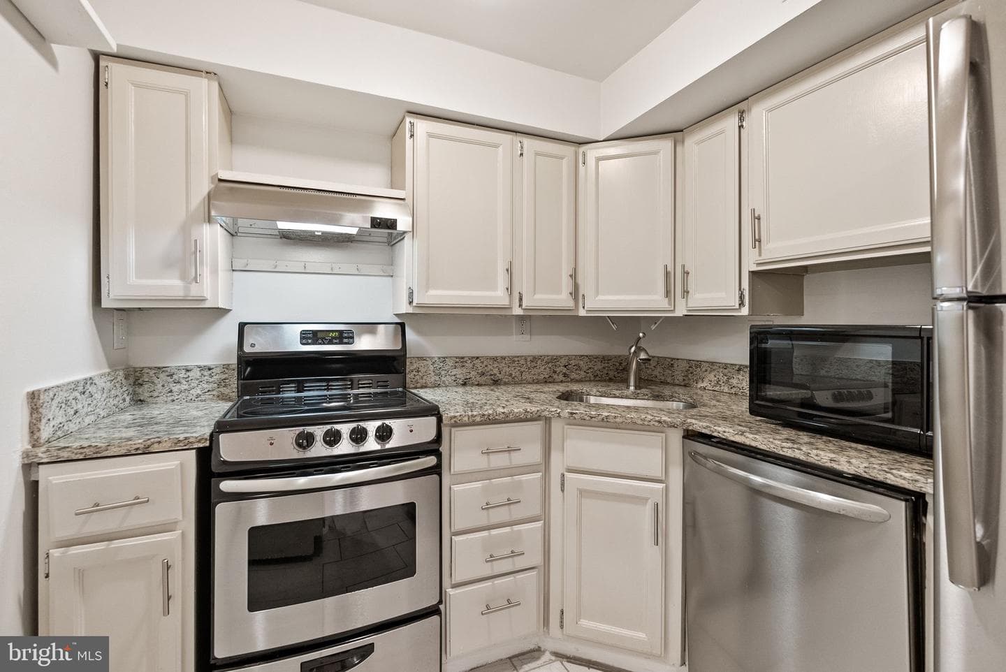 1913 13th Street NW photo 18