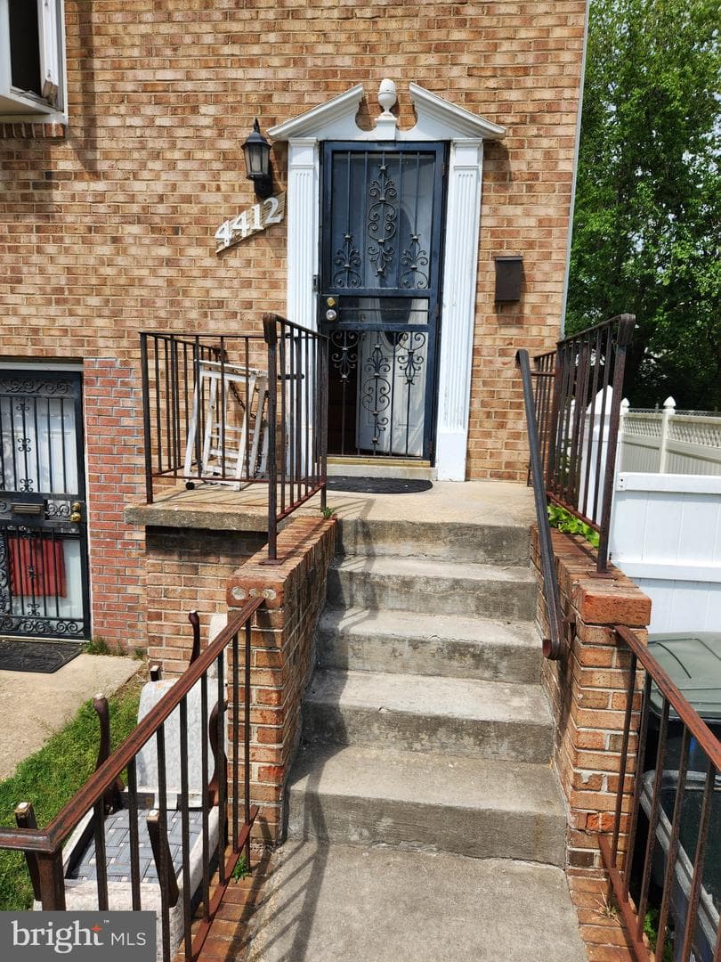 4412 Lee Street NE, Washington