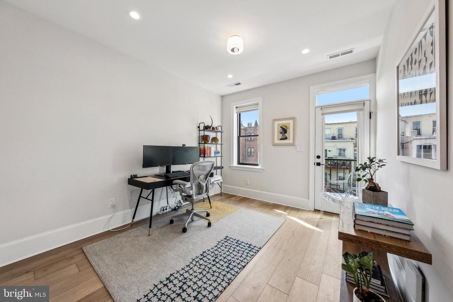 914 Westminster Street NW photo 28