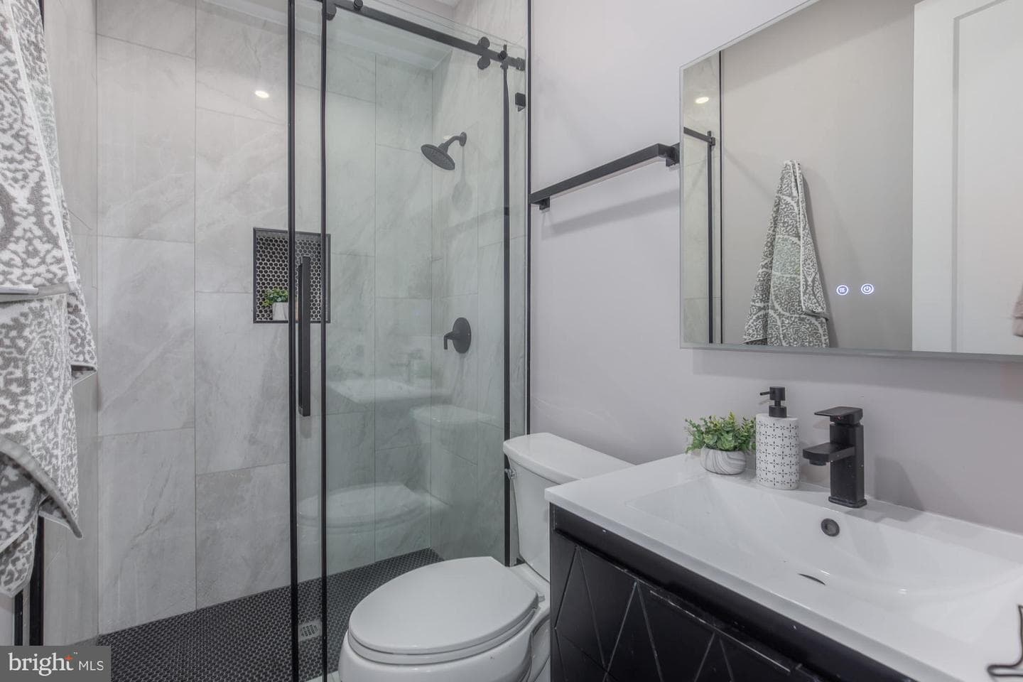 1332 G Street SE #1 photo 20