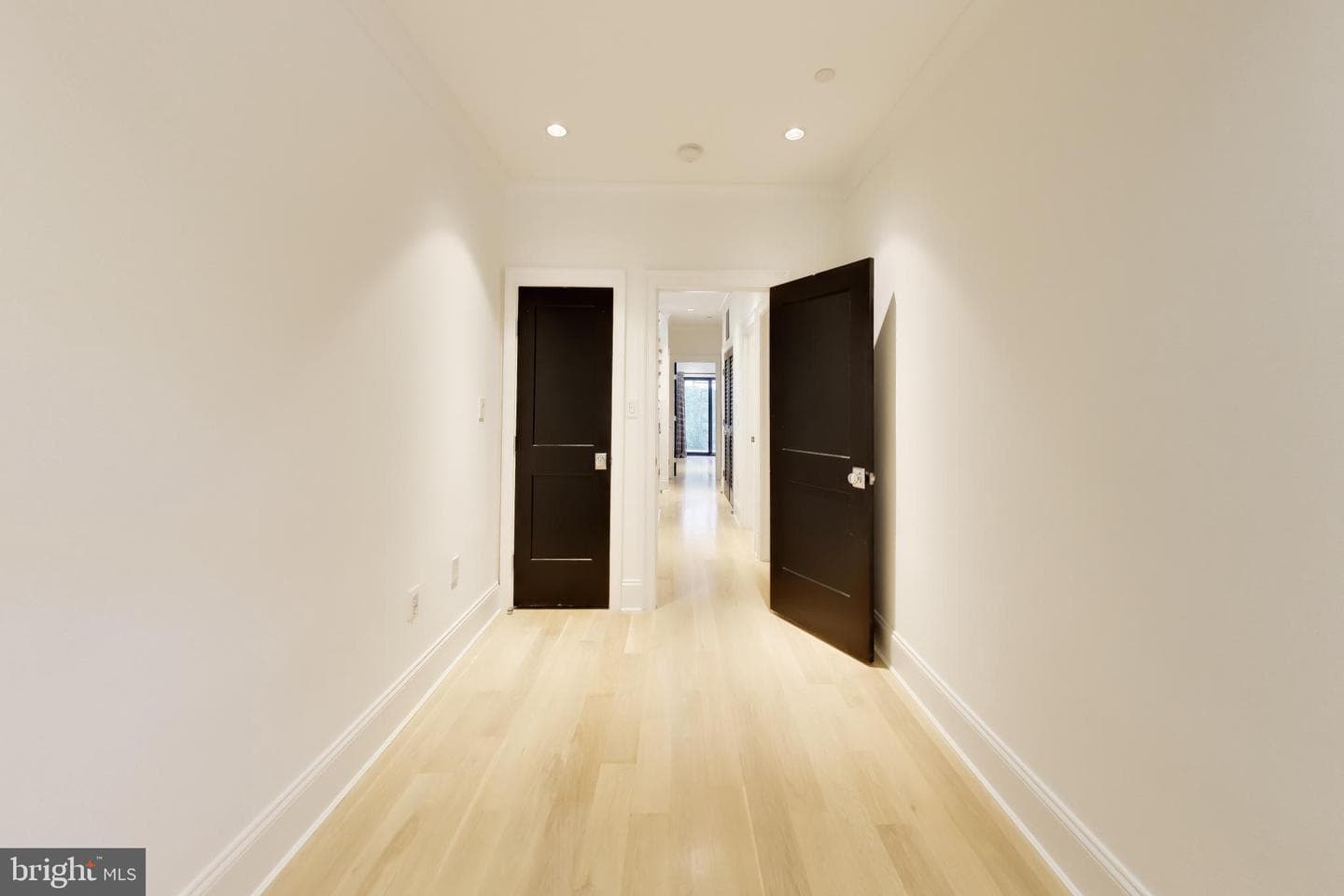 715 K Street NE #1 photo 24