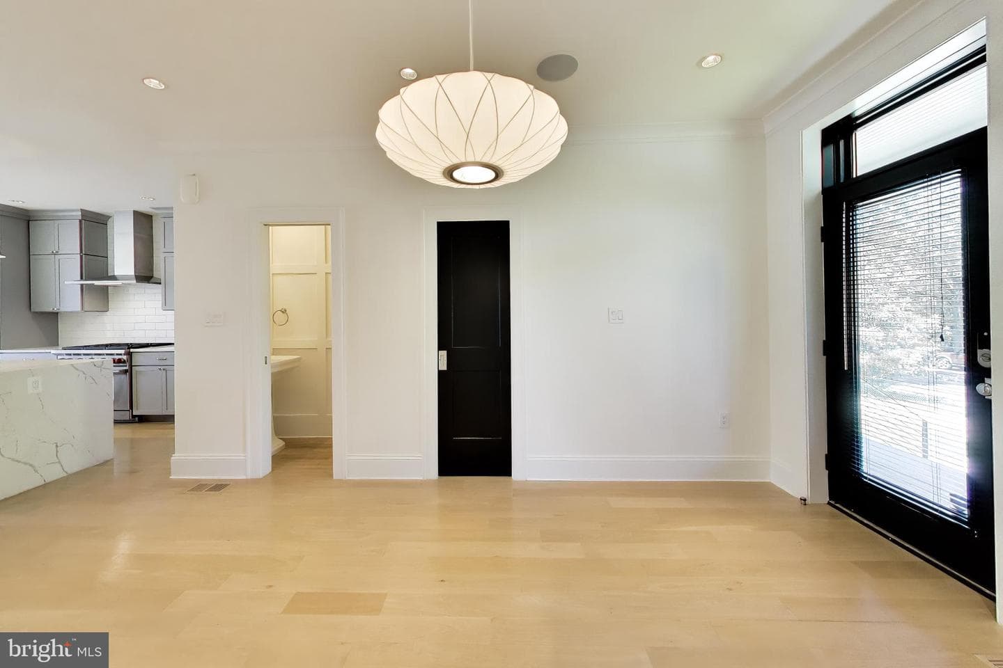 715 K Street NE #1 photo 4