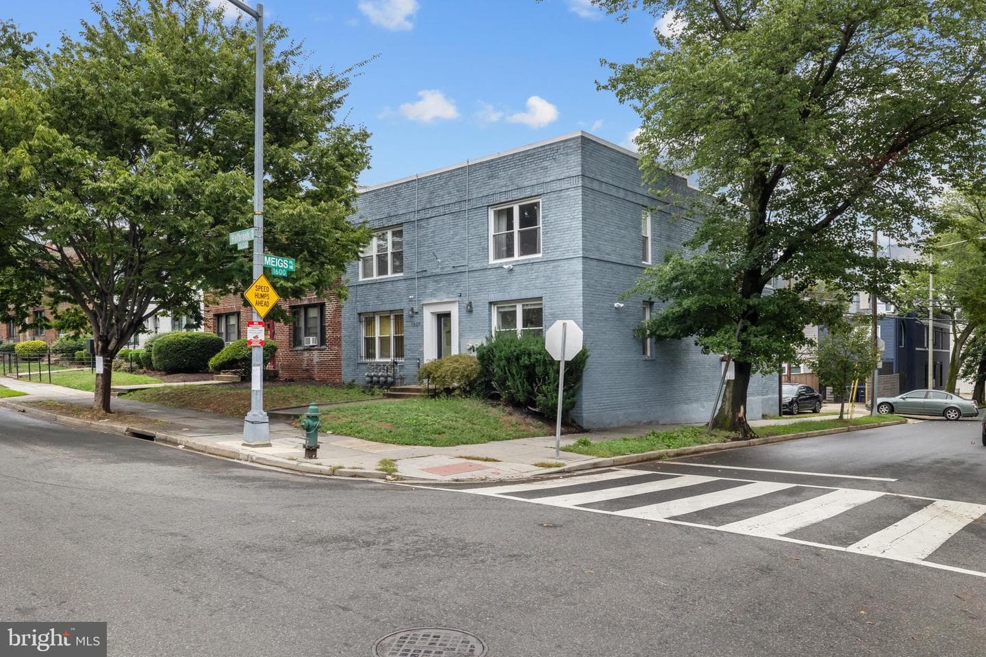 1627 Holbrook Street NE #2 photo 23