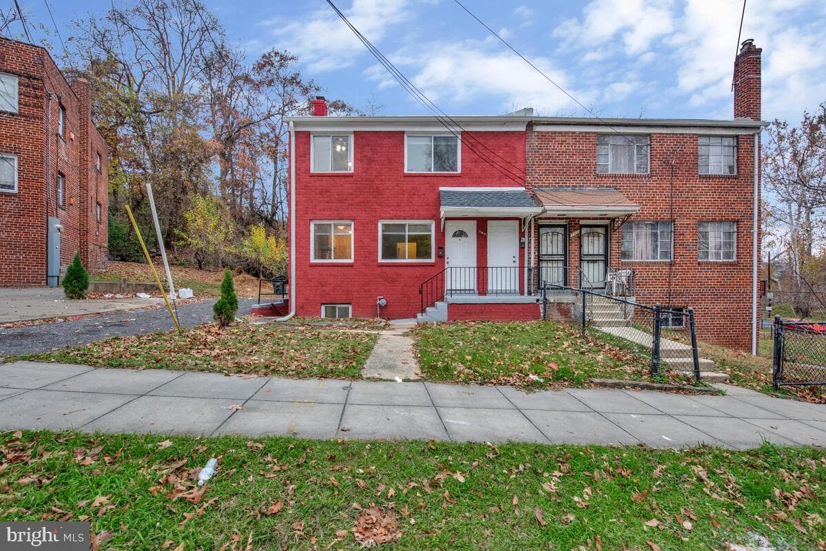 107 Joliet Street SW photo 2