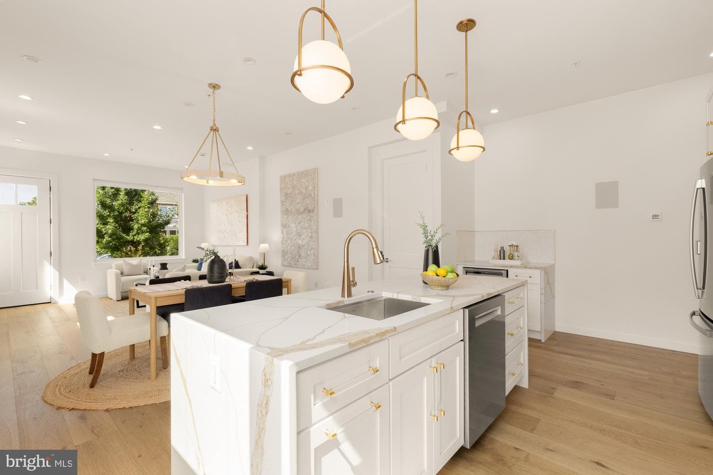 1528 Oates Street NE #1 photo 2