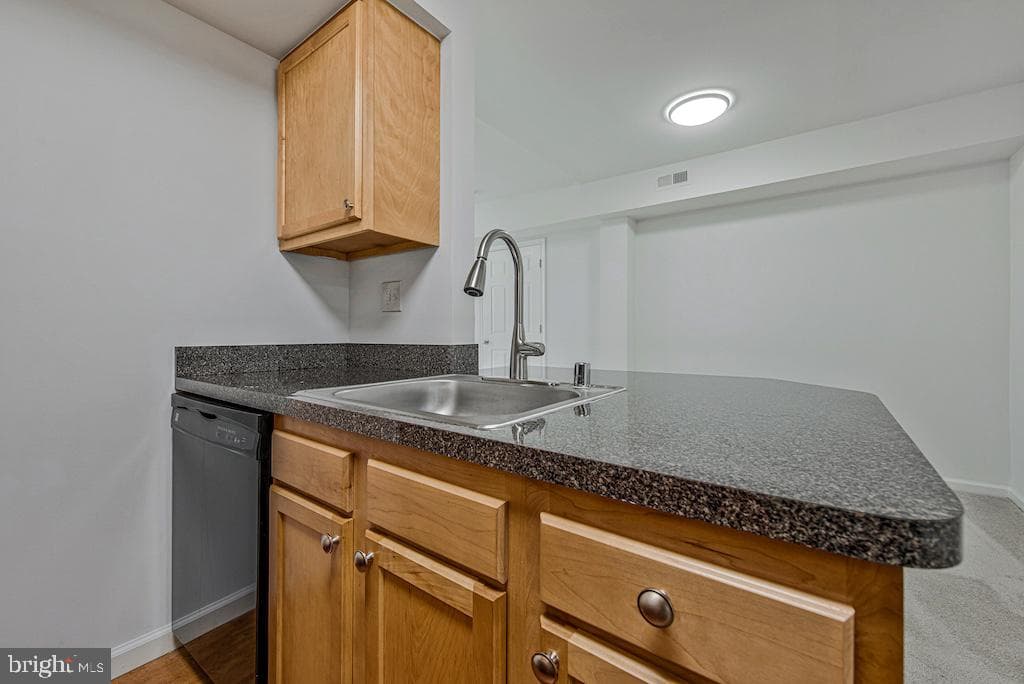 1712 W Street SE #17 photo 15